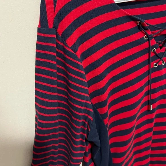 Striped Blouse - Picture 4 of 6